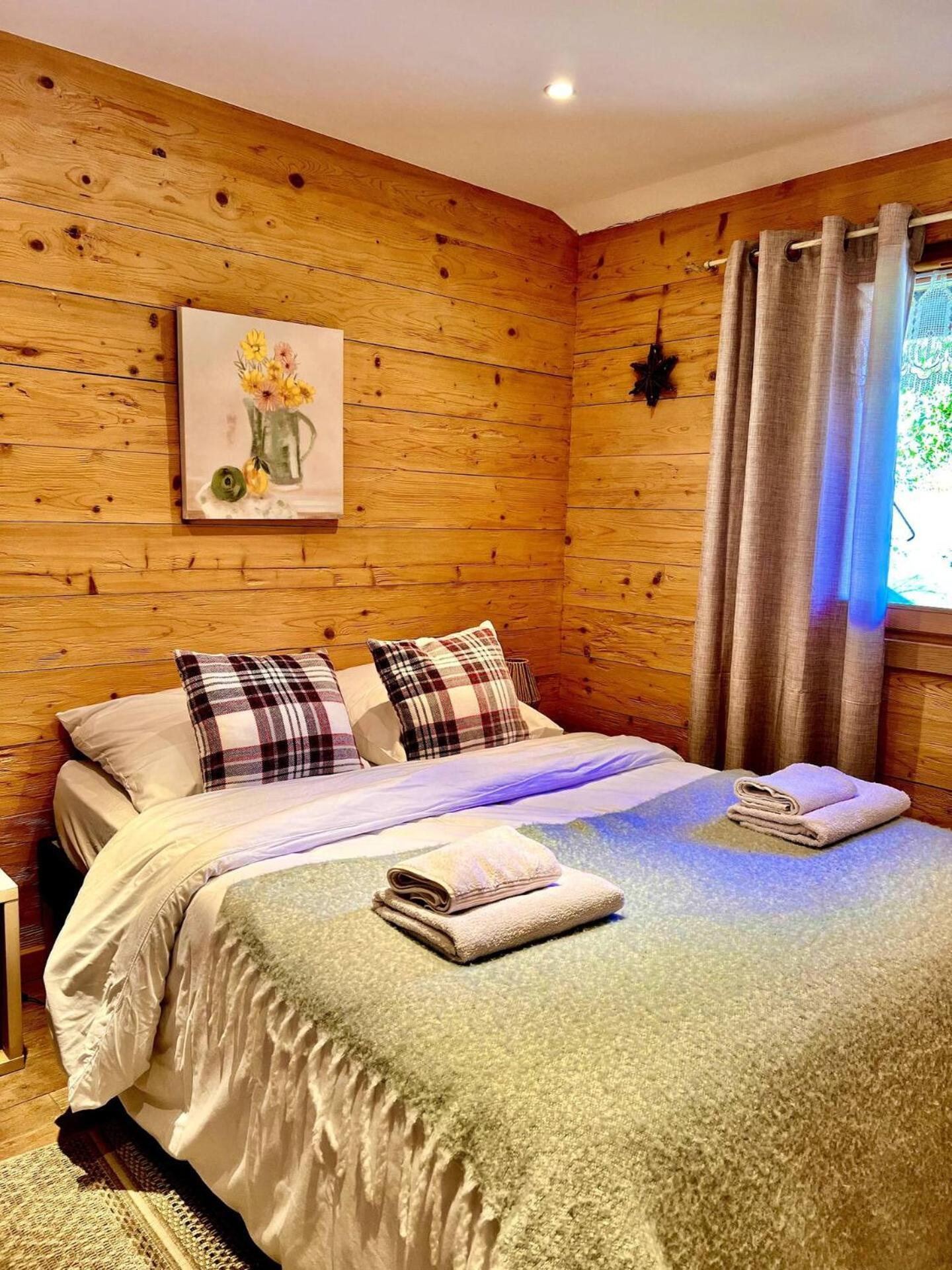 Charming Family Chalet For 8 People, With Private Hot Tub Les Clefs Esterno foto