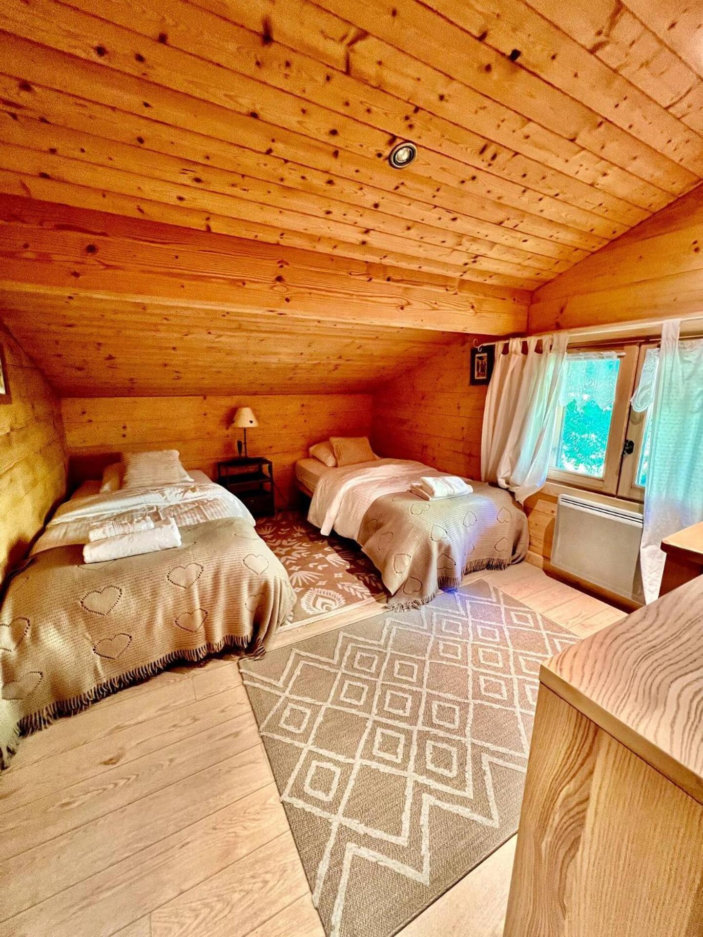 Charming Family Chalet For 8 People, With Private Hot Tub Les Clefs Esterno foto