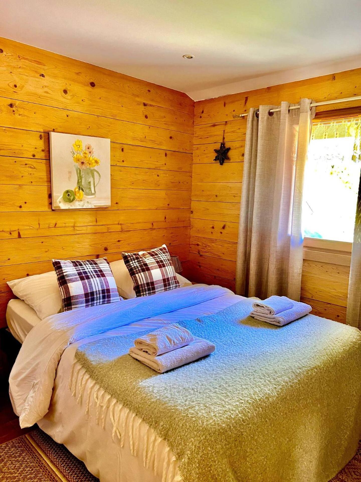 Charming Family Chalet For 8 People, With Private Hot Tub Les Clefs Esterno foto