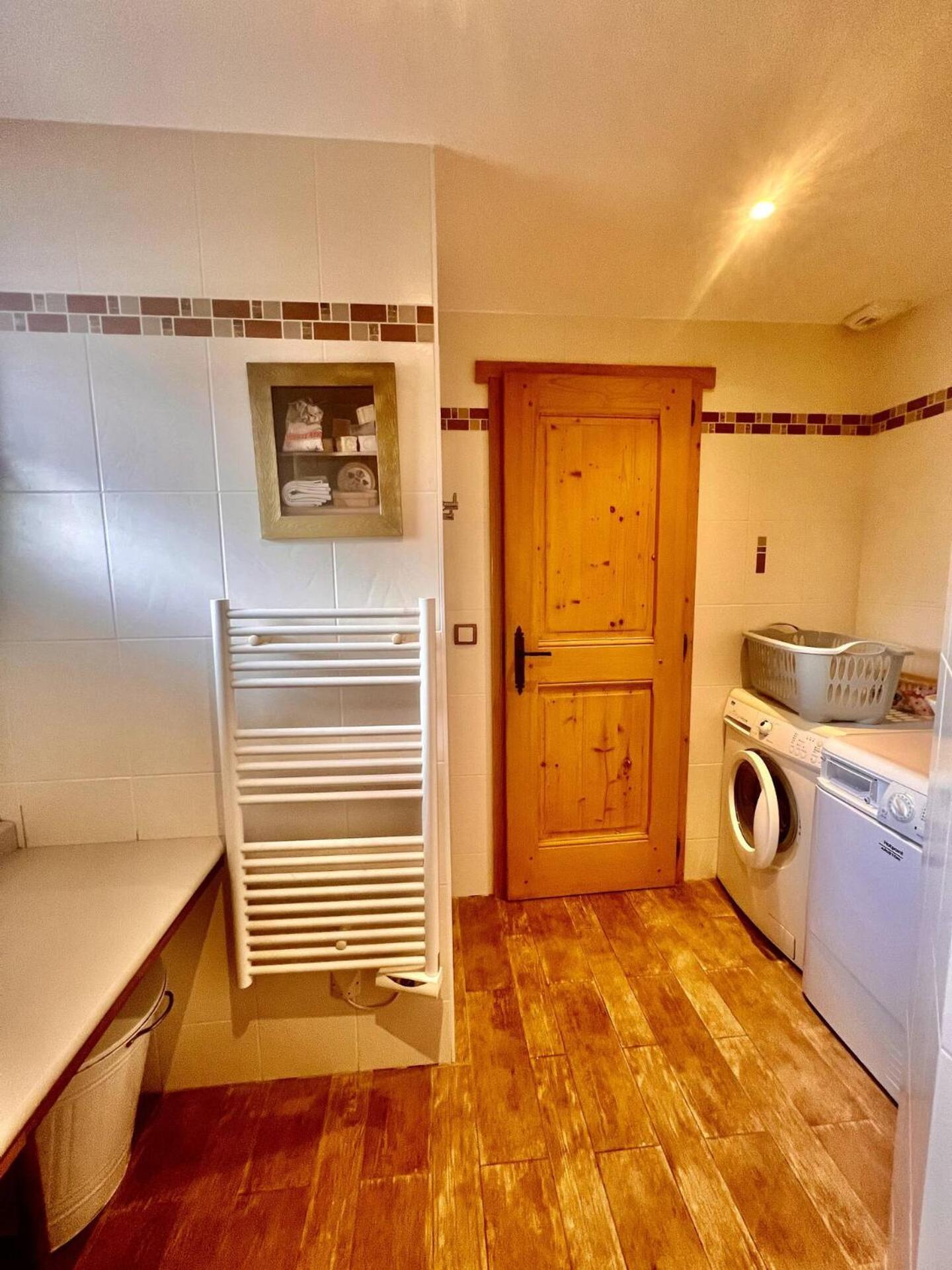 Charming Family Chalet For 8 People, With Private Hot Tub Les Clefs Esterno foto