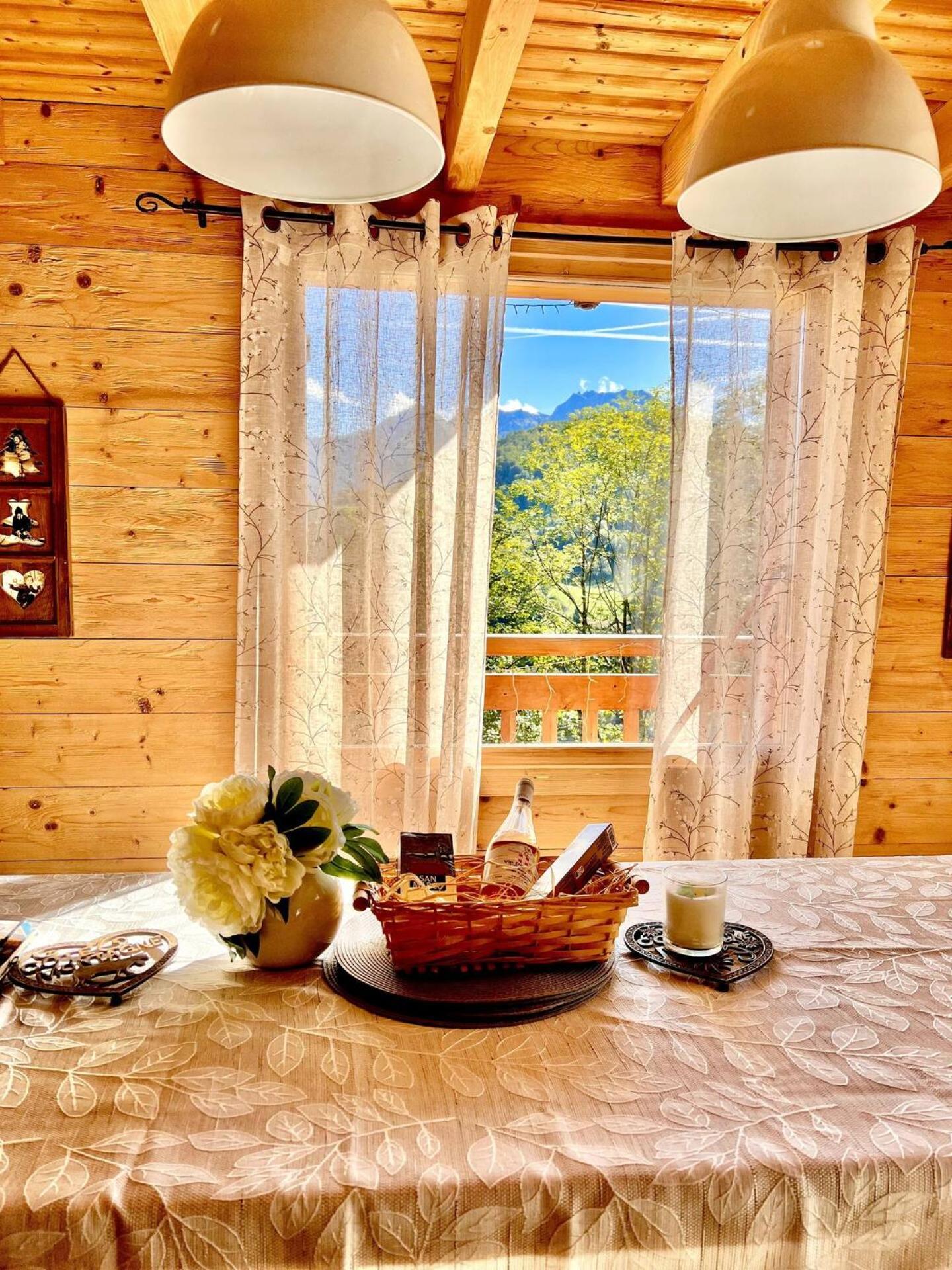 Charming Family Chalet For 8 People, With Private Hot Tub Les Clefs Esterno foto
